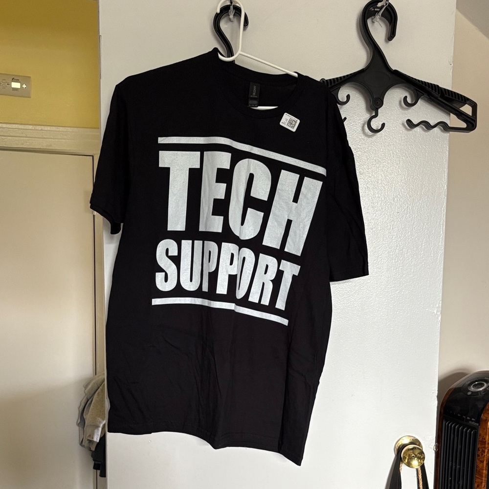 Mens Tech Support Gildan Black Softstyle T-Shirt
